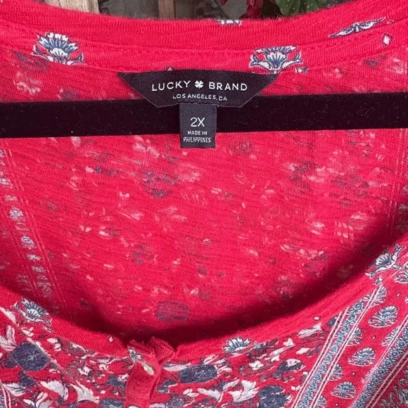 Lucky Brand Red Patterned Women's Blouse - Picture 2 of 5